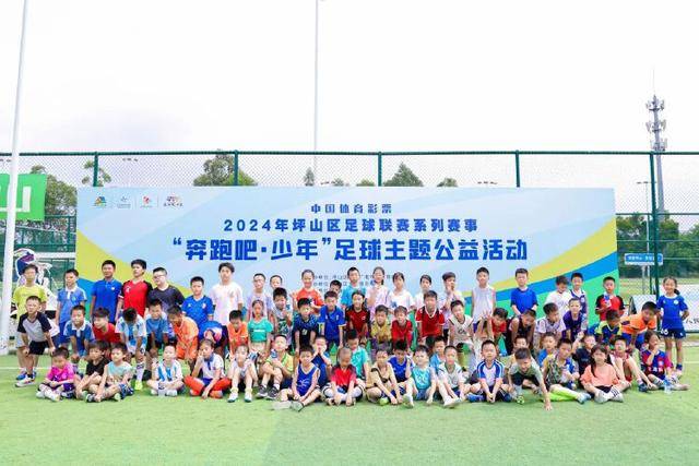 俄副议长主张以轰炸逼乌克兰投降